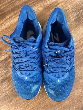 Nike Women's Royal Blue Athletic Running Shoes Zoom Vomero